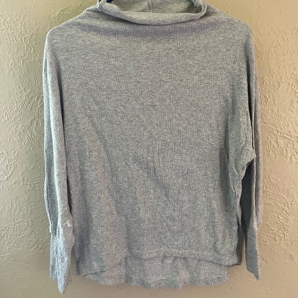 Manduka size medium long sleeve - Picture 1 of 5